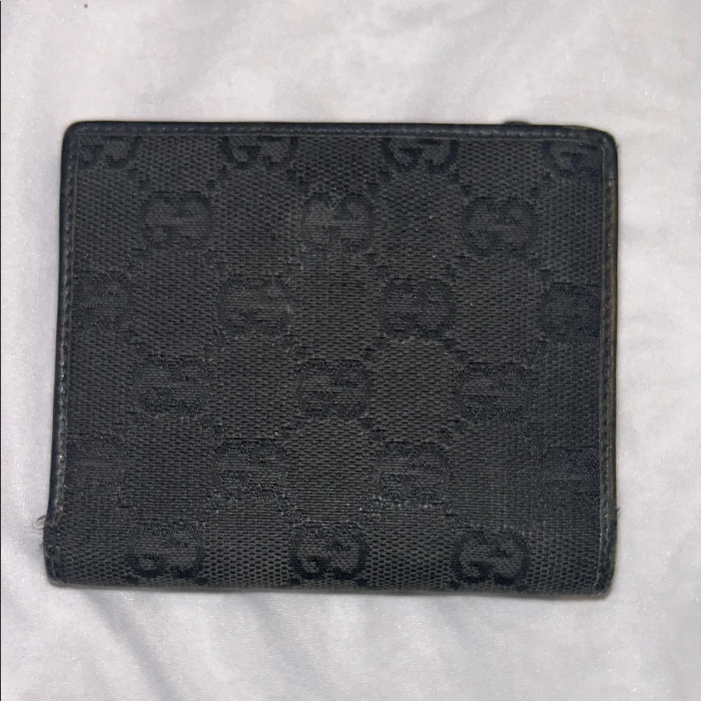 Authentic GUCCI Black GG Canvas Bi-fold Wallet w/ Coin Pouch - Metal Bar Logo